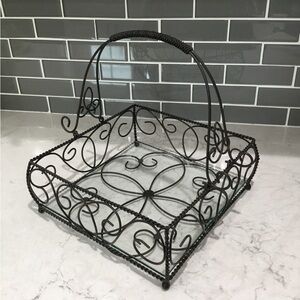 Southern Living at Hime Jamestown Centerpiece